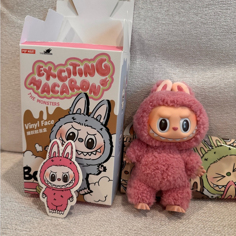 Exciting Macaron Lychee Berry